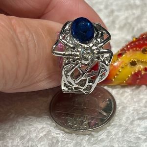 🕷️Fun Ring with a blue stone and spider/halloween